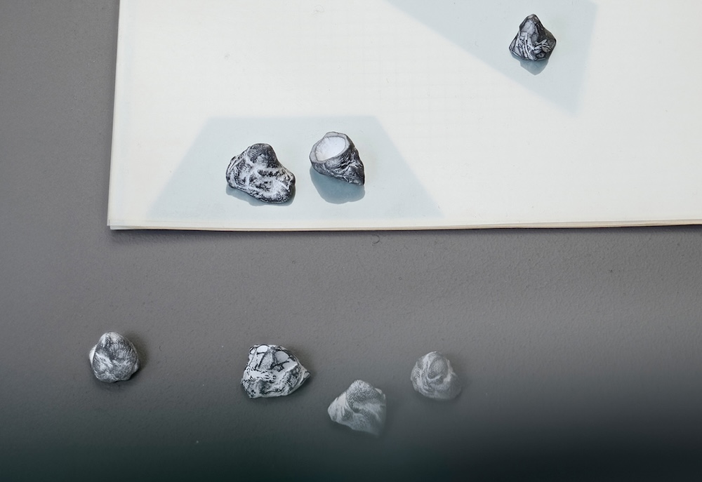 Klappeauf Karlsruhe - Artikel: „aus höhlen, von bergen“ Bild: „aus höhlen, von bergen“