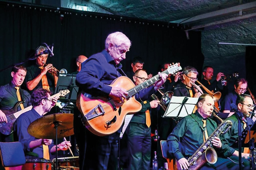 Klappeauf Karlsruhe - Artikel: Karl Koller und die Bigband „W“ Bild: Karl Koller und die Bigband „W“