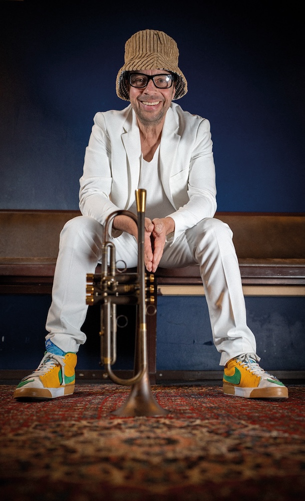 Klappeauf Karlsruhe - Artikel: Die Umbo Show Bild: Die Umbo Show