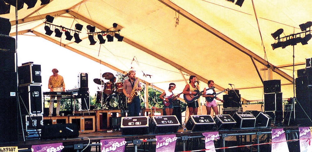 Klappeauf Karlsruhe - Artikel: 40 Jahre DAS FEST mit Glashaus Bild: 40 Jahre DAS FEST mit Glashaus